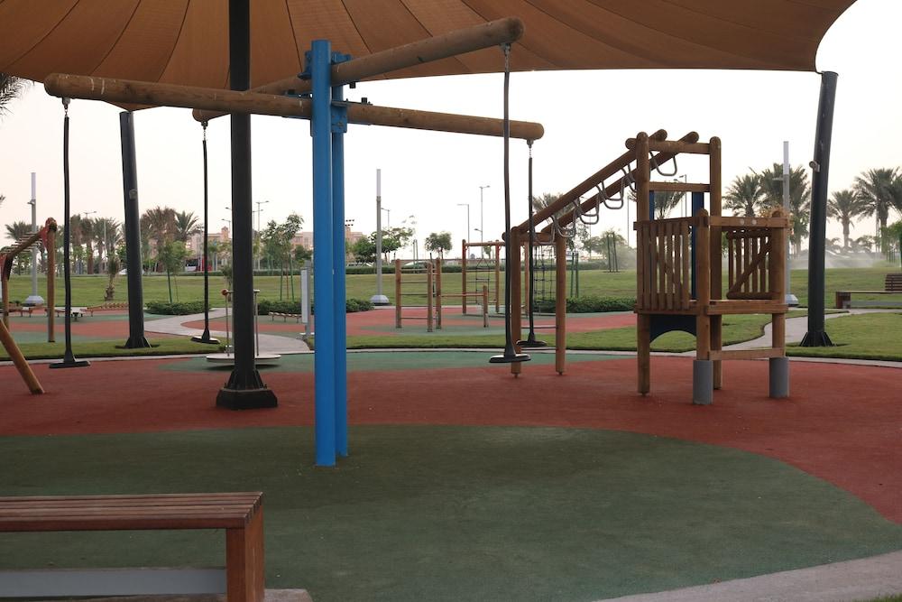 Bay La Sun Hotel And Marina - Emaar King Abdullah Economic City מראה חיצוני תמונה Al-Ghazal Park