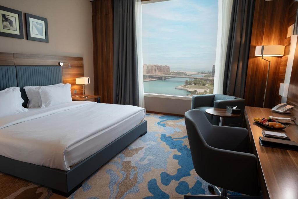 Bay La Sun Hotel And Marina - Emaar King Abdullah Economic City מראה חיצוני תמונה A room at the hotel
