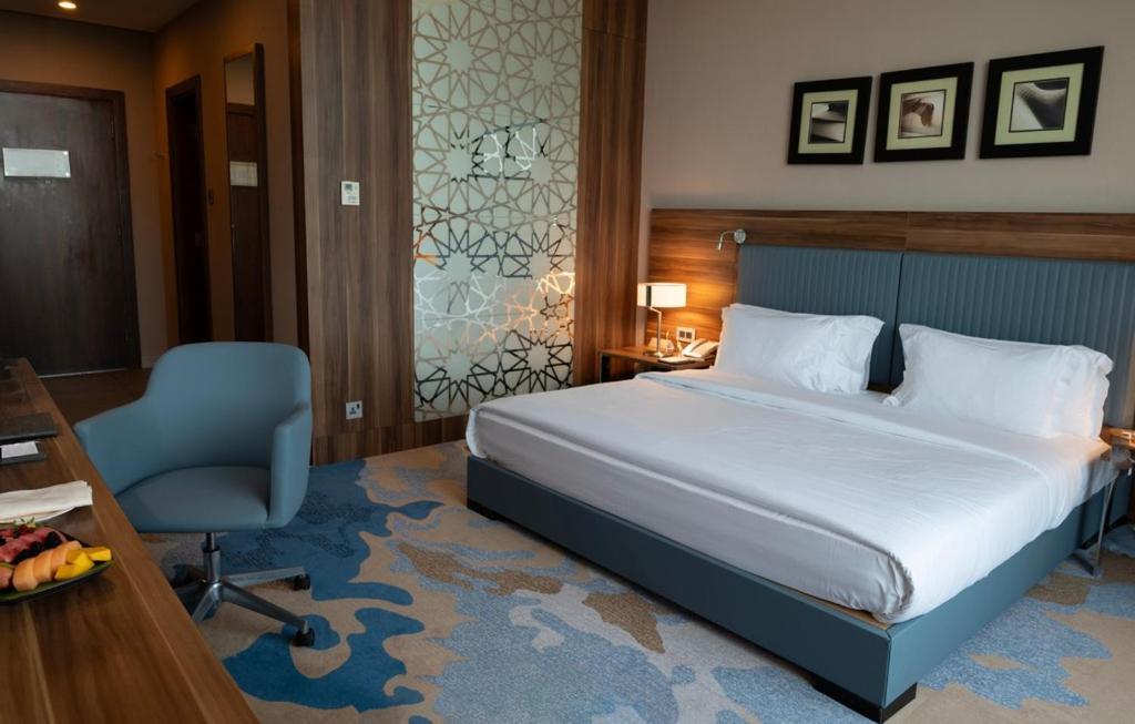 Bay La Sun Hotel And Marina - Emaar King Abdullah Economic City מראה חיצוני תמונה A room at the hotel